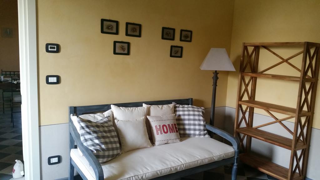 Cascina Rollone Villa Rocchetta Tanaro Kültér fotó